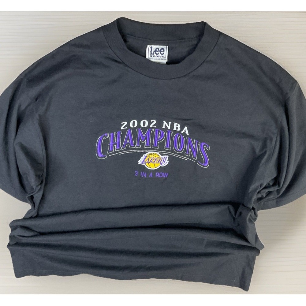 Los Angeles Lakers T-Shirt Mens L NBA Champions Lee Sportā 2002 Y2K Vintage